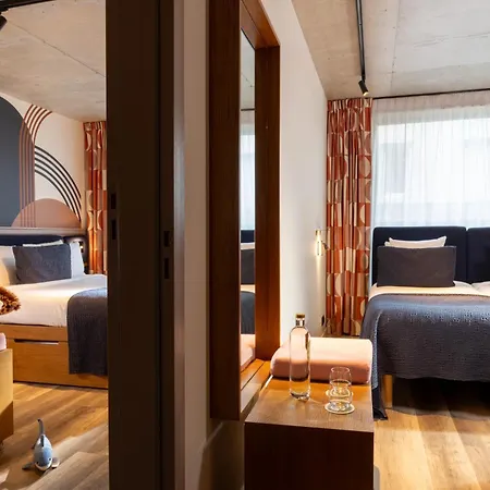 Hotel La Belle Parigi
